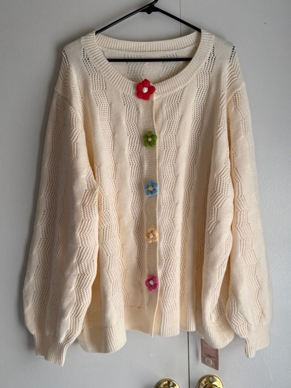 BloomChic NEW Soft Cream Colored Sweater Crochet Flower Button Size 22-24 Fall